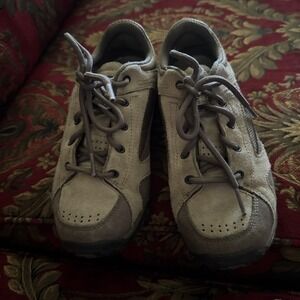 Columbia Trail Trekker Brown Tan Suede Women's Casual Hiking Outdoor Shoes 6